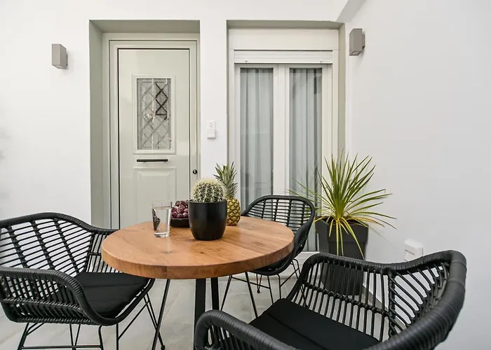 Mythos Luxury * Naxos City