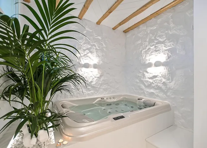 Mythos Luxury * Naxos City